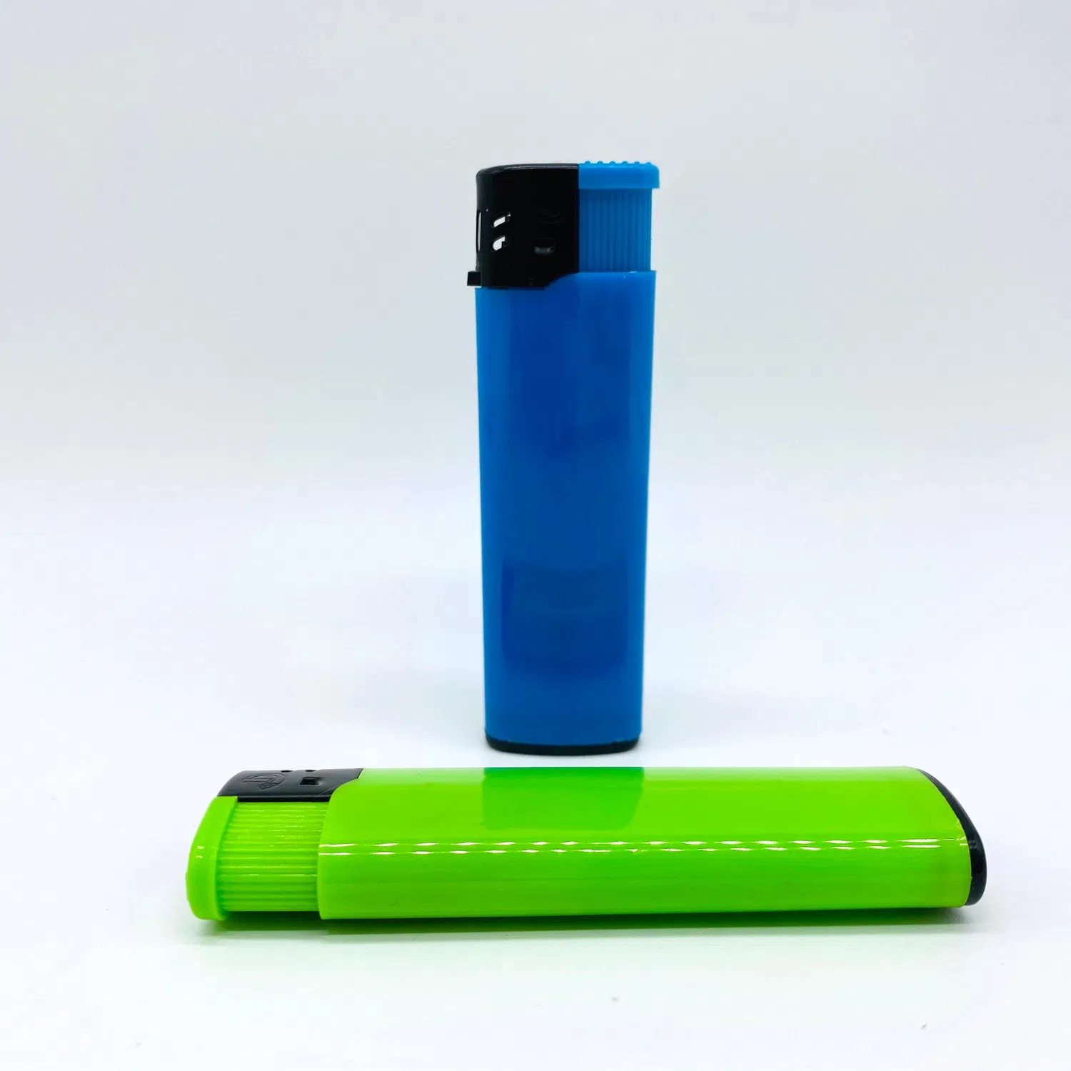 Custom Long Endurance White Light LED Disposable Refillable Lighter Cool Unique Smoking Cigarette Lighter