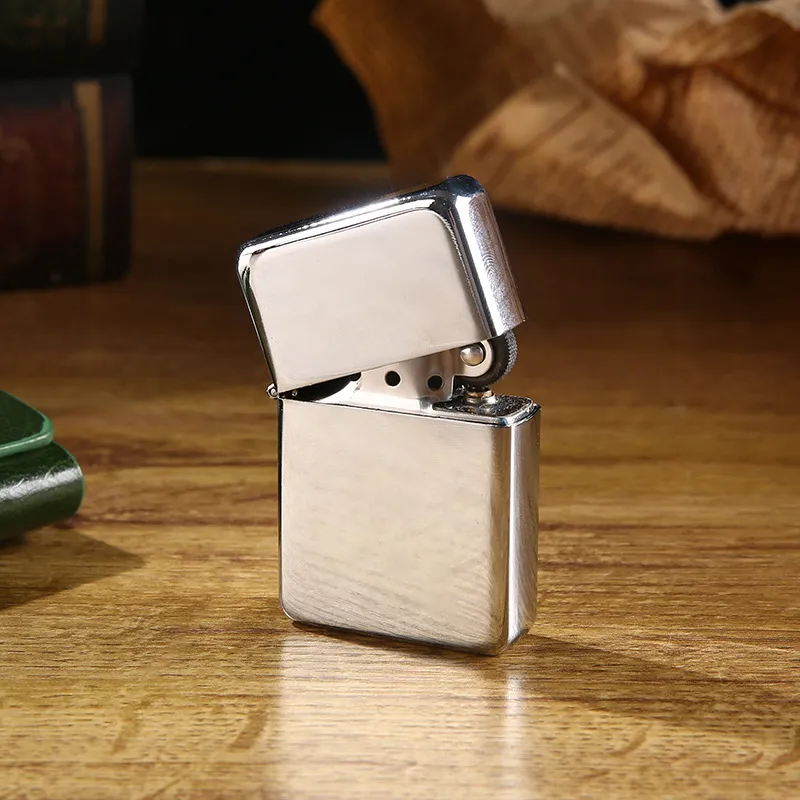 Promotional High Quality Custom Logo Windproof Flint Zinc Alloy Oil Lighter