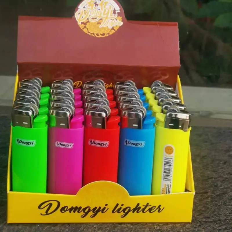 Wholesale Custom Logo Lighter Gas Cigarette Lighter Windproof Vaper Smoke Maxi Size Mini Size Lighter